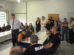 Reunião com os servidores do Presídio Regional de Joinville