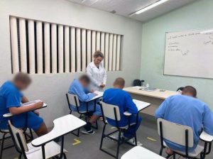 Retorno às aulas no CASE Regional de Chapecó tem como foco preparação de alunos para o ENEM e ENCCEJA