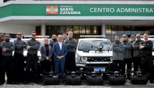 Governo de SC entrega 15 novas viaturas e 10 drones para reforçar o Sistema Socioeducativo e a atuação da Sejuri