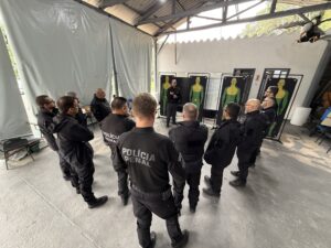 Policiais penais passam por capacitação para uso da TASER 10 em São Pedro de Alcântara